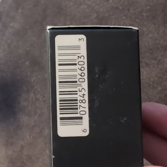 NARS Natural Radiant Longwear Foundation in the Shade Light 3 Gobi - Picture 7 of 7